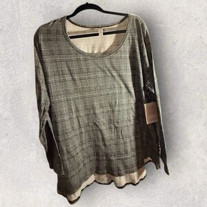 LuLaRoe Lynnae Long Sleeve Shirt-Size 3XL- Black And White Plaid Print-NWT